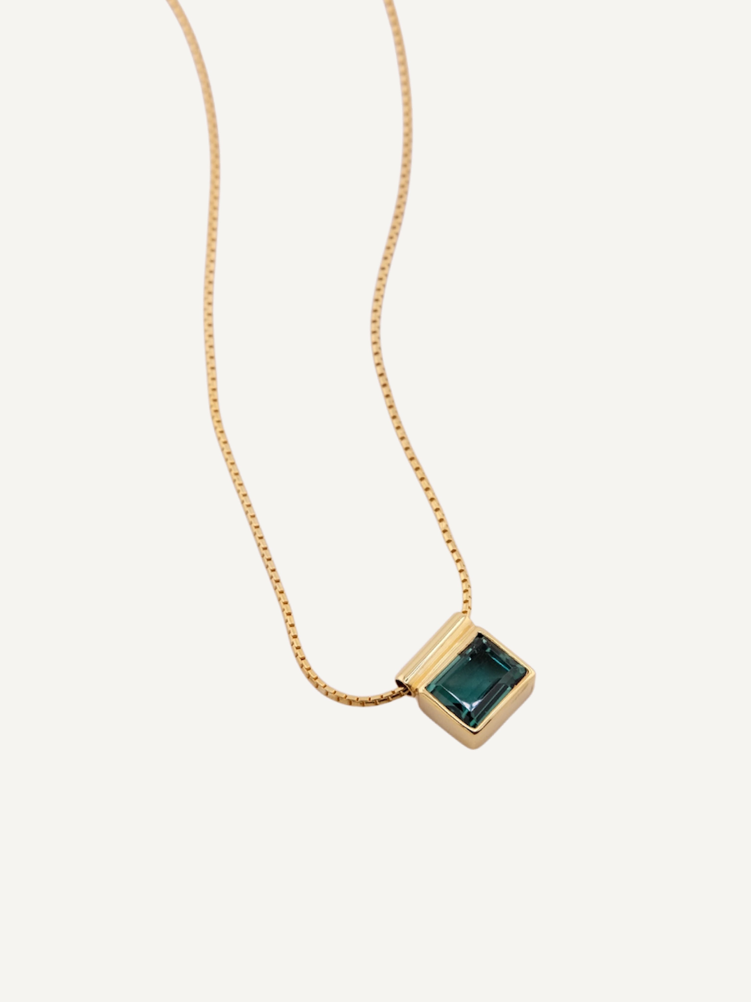 VERONICA Green Quartz Gold Necklace