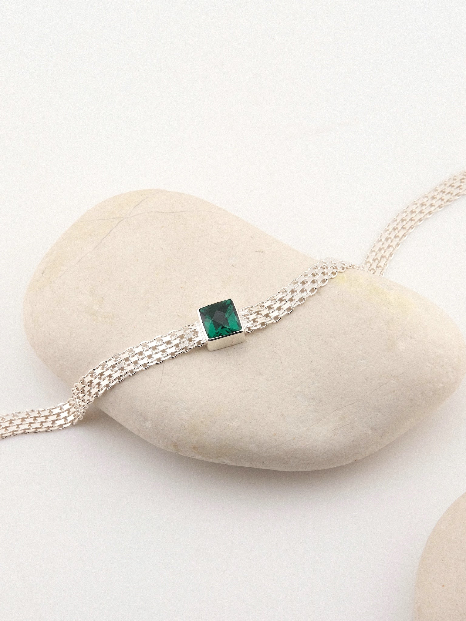 MADINA Green Quartz Silver Necklace