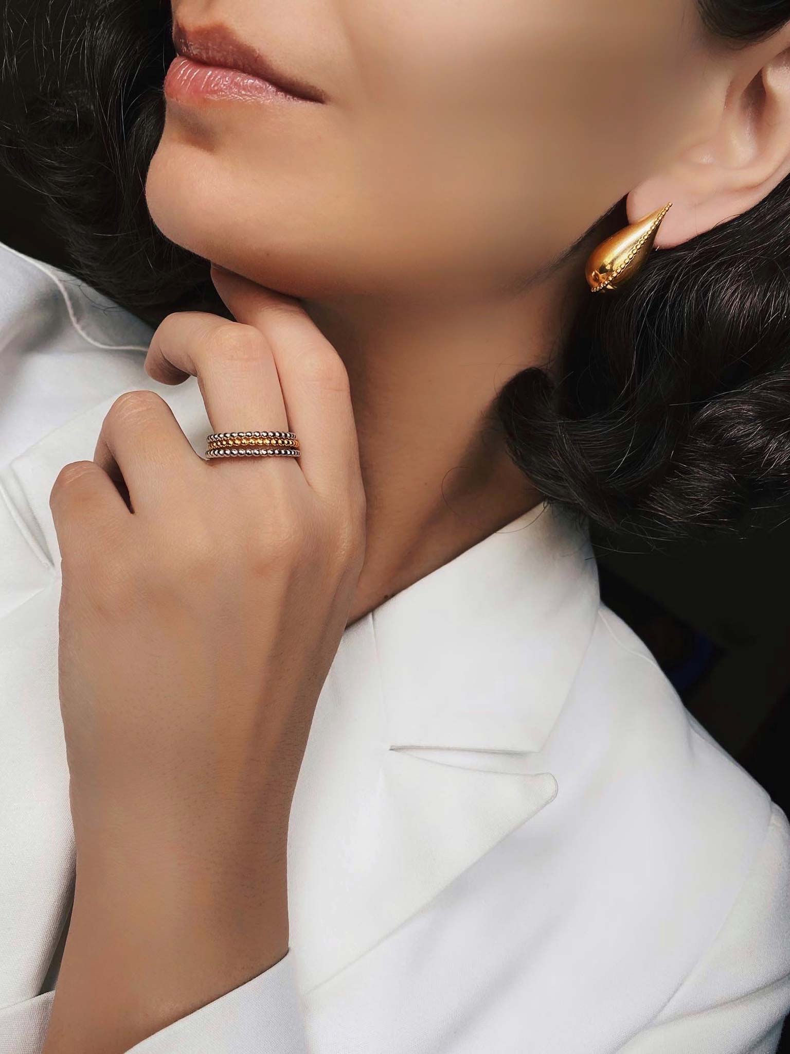 Earrings Deborah Gold on model