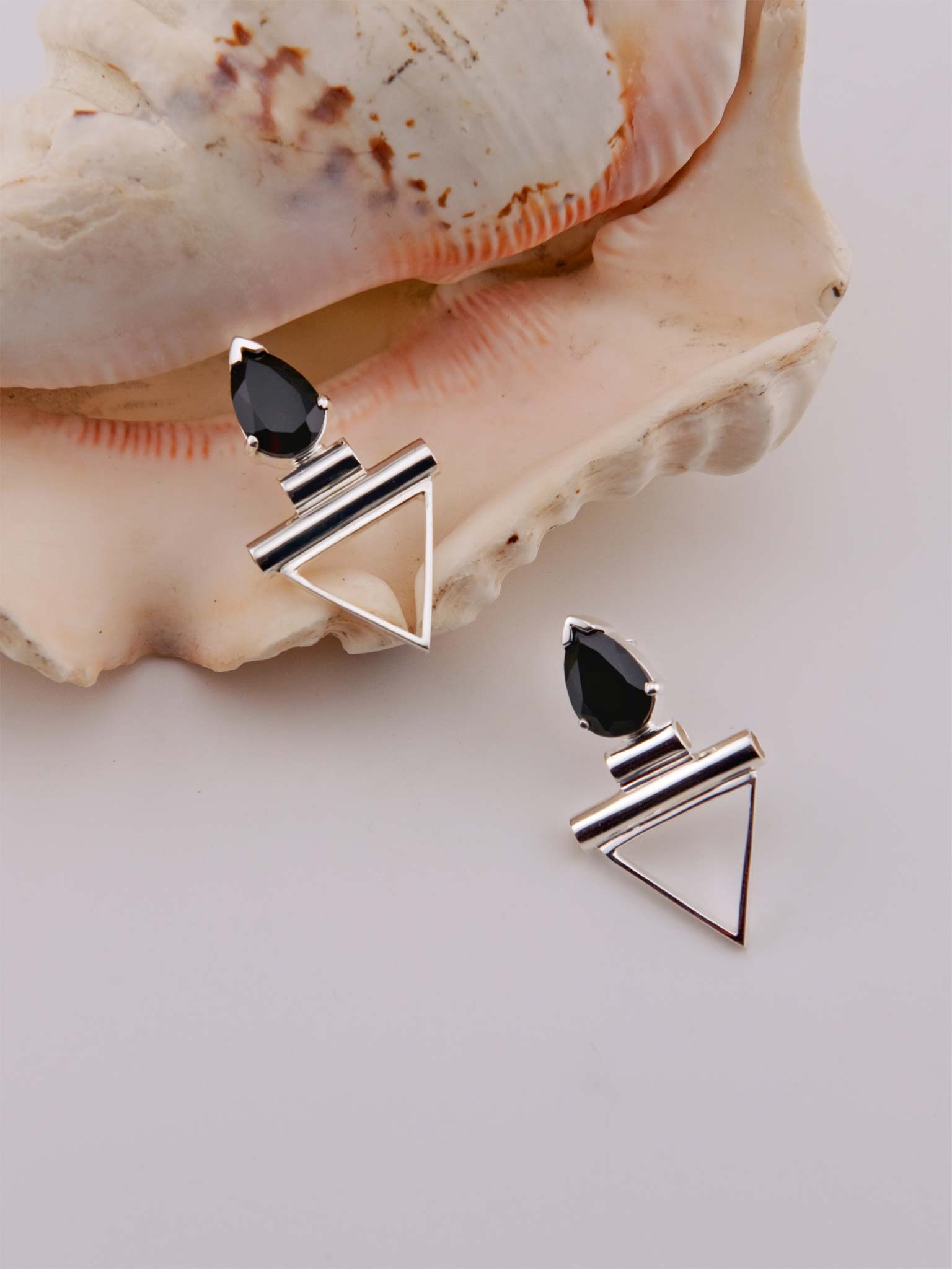 Earrings Lisa Silver on shell