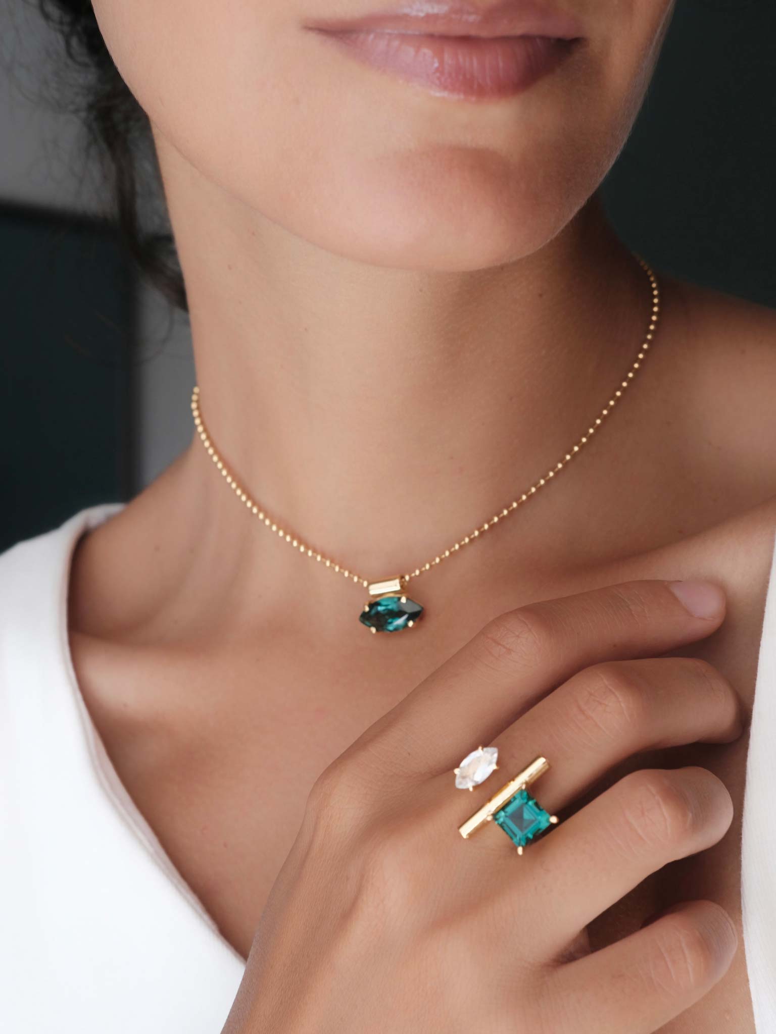 Necklace Julia Gold on Model