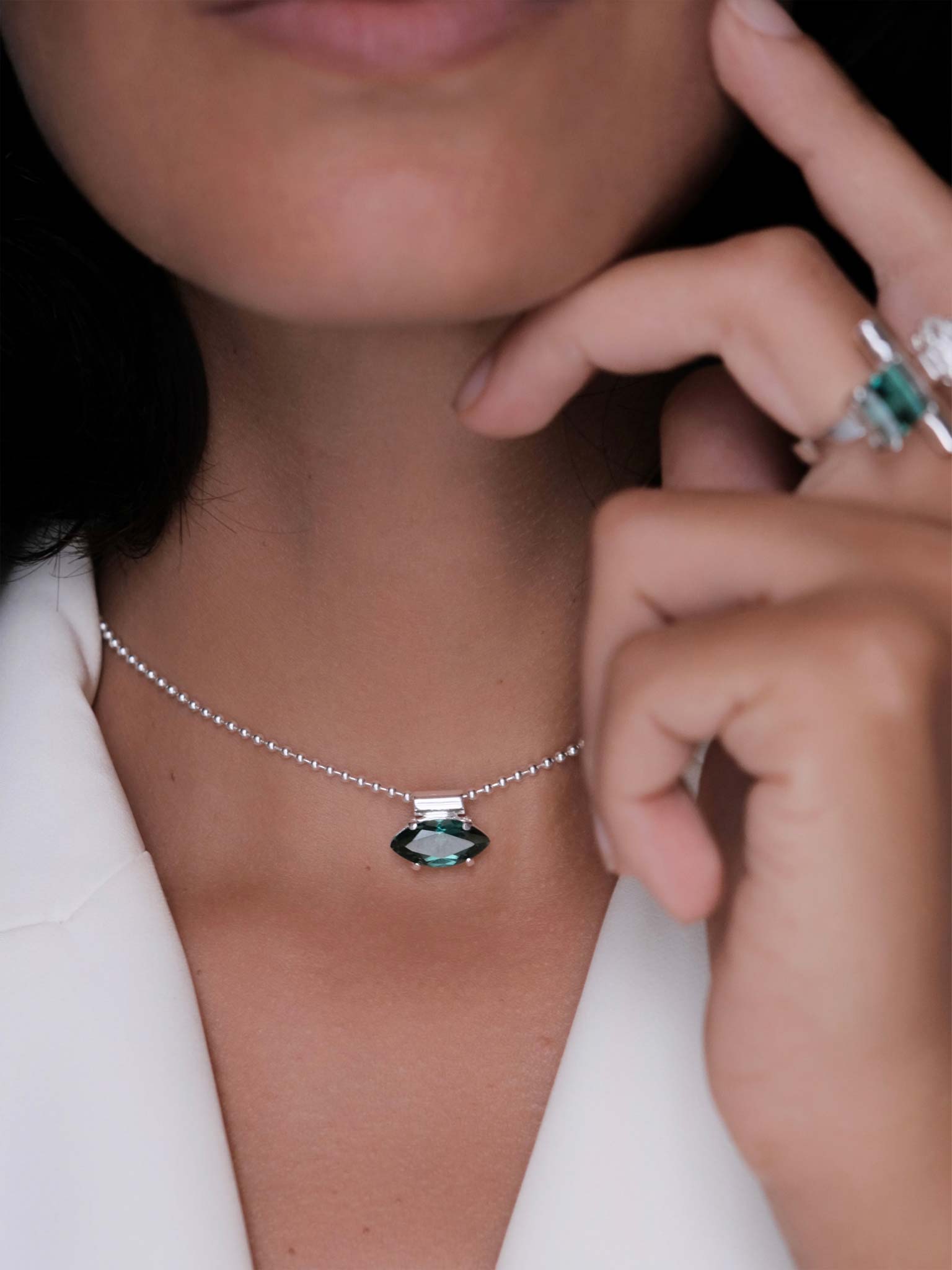 Necklace Julia Silver on model