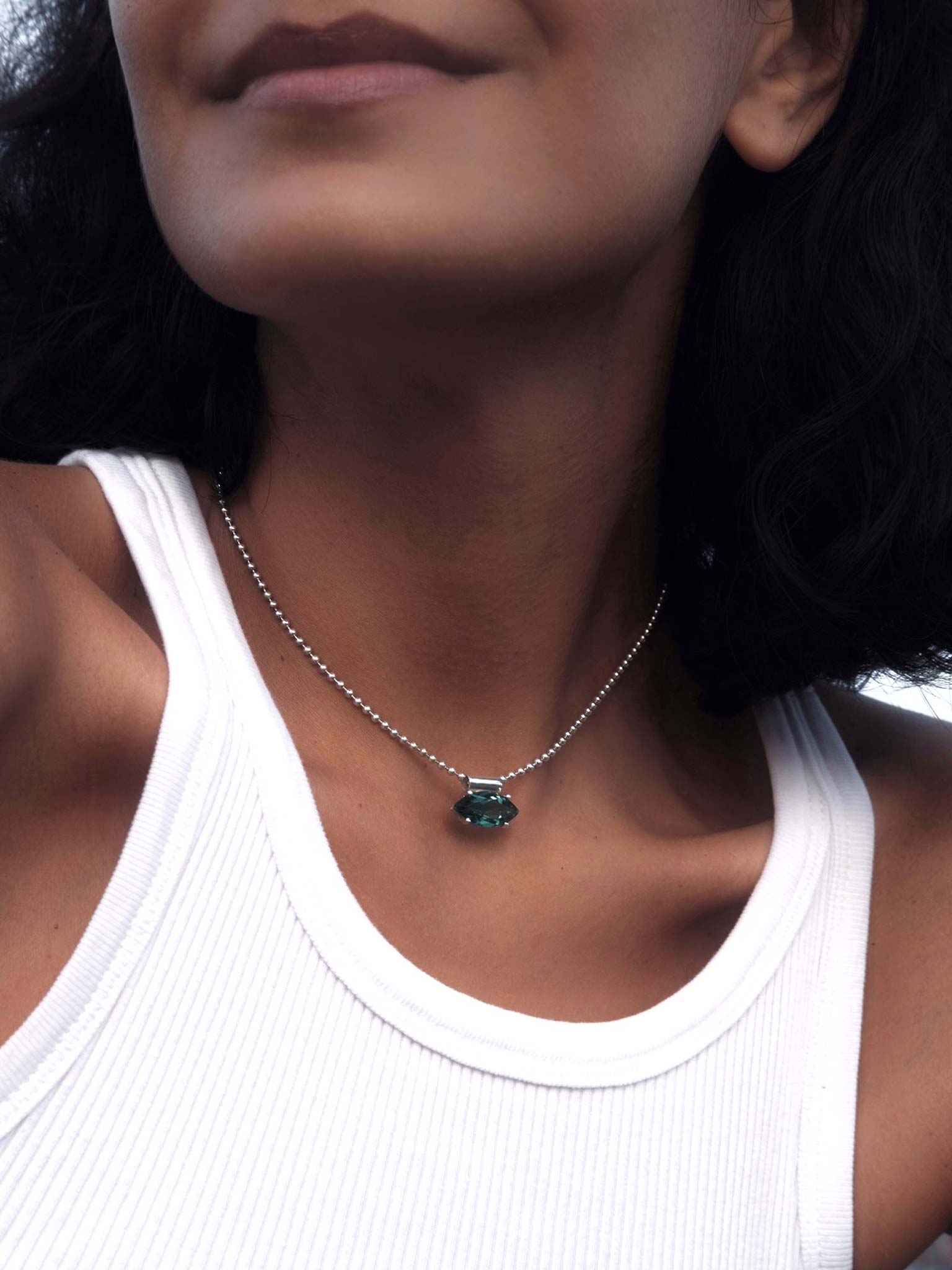 Necklace Julia Silver on model