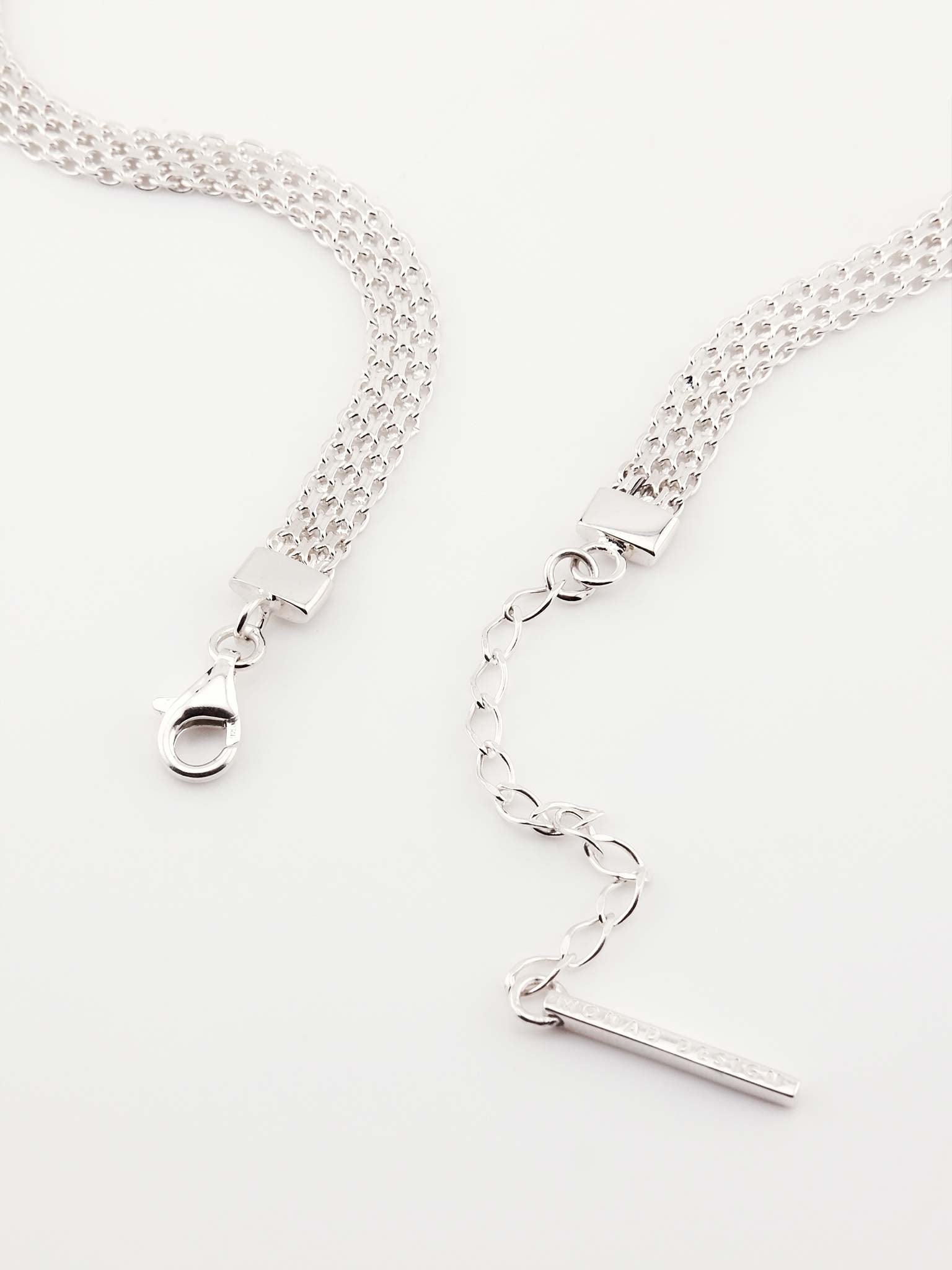 Necklace Madina Silver chail and lock