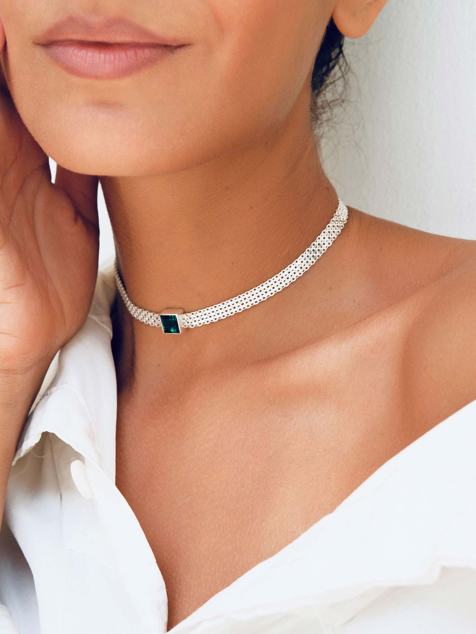 Necklace Madina Silver on model