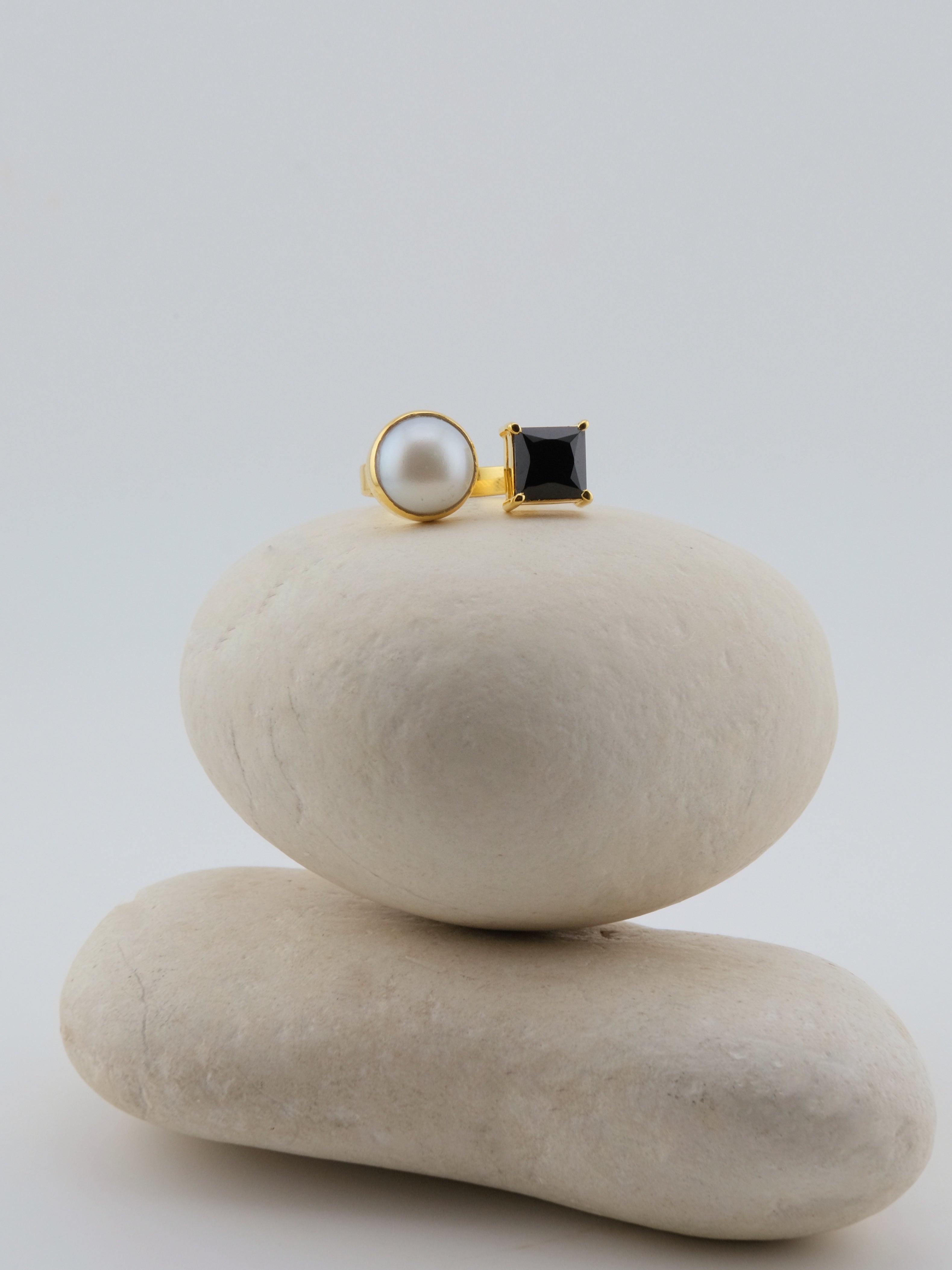 ELLA  Black Spinel with Pearl Silver Gold Ring