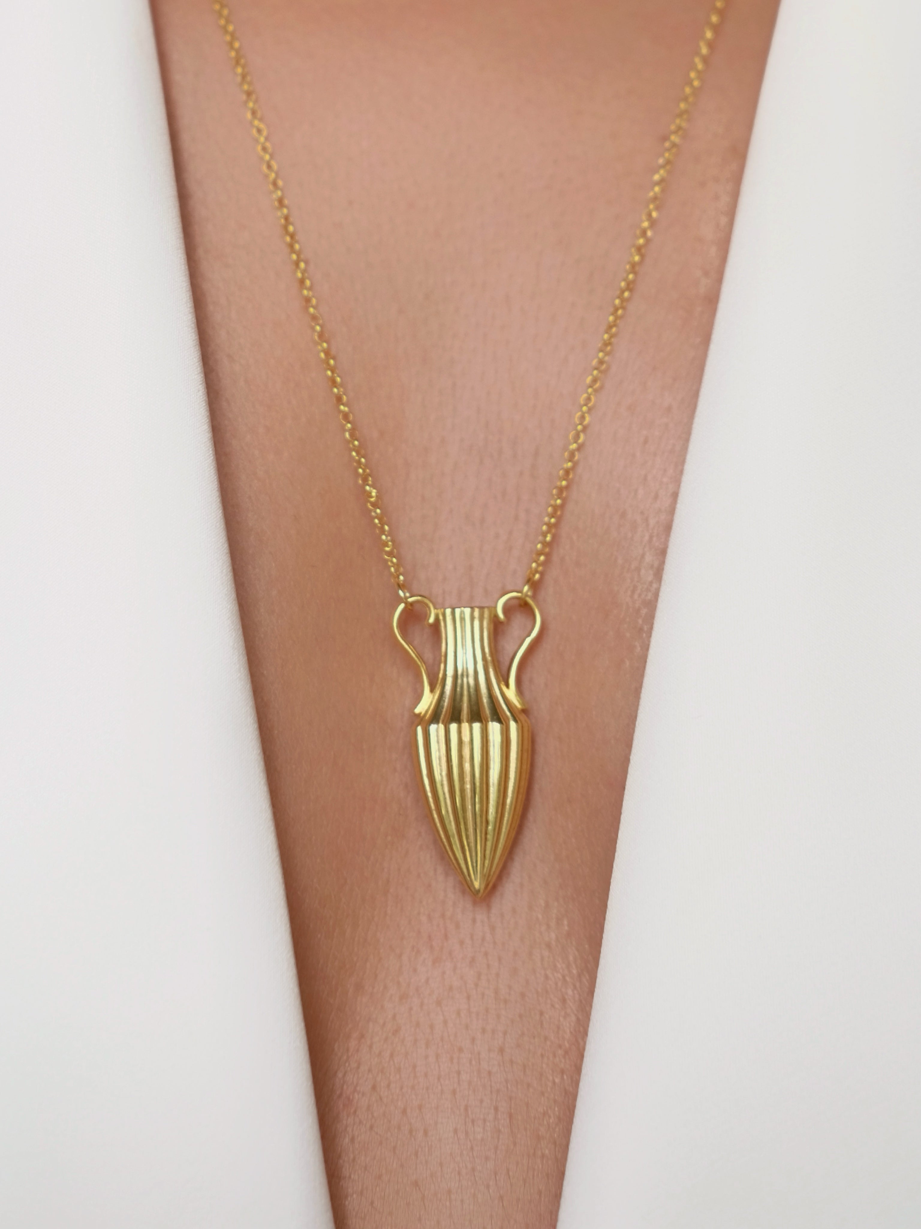 AUGUSTA Gold Necklace