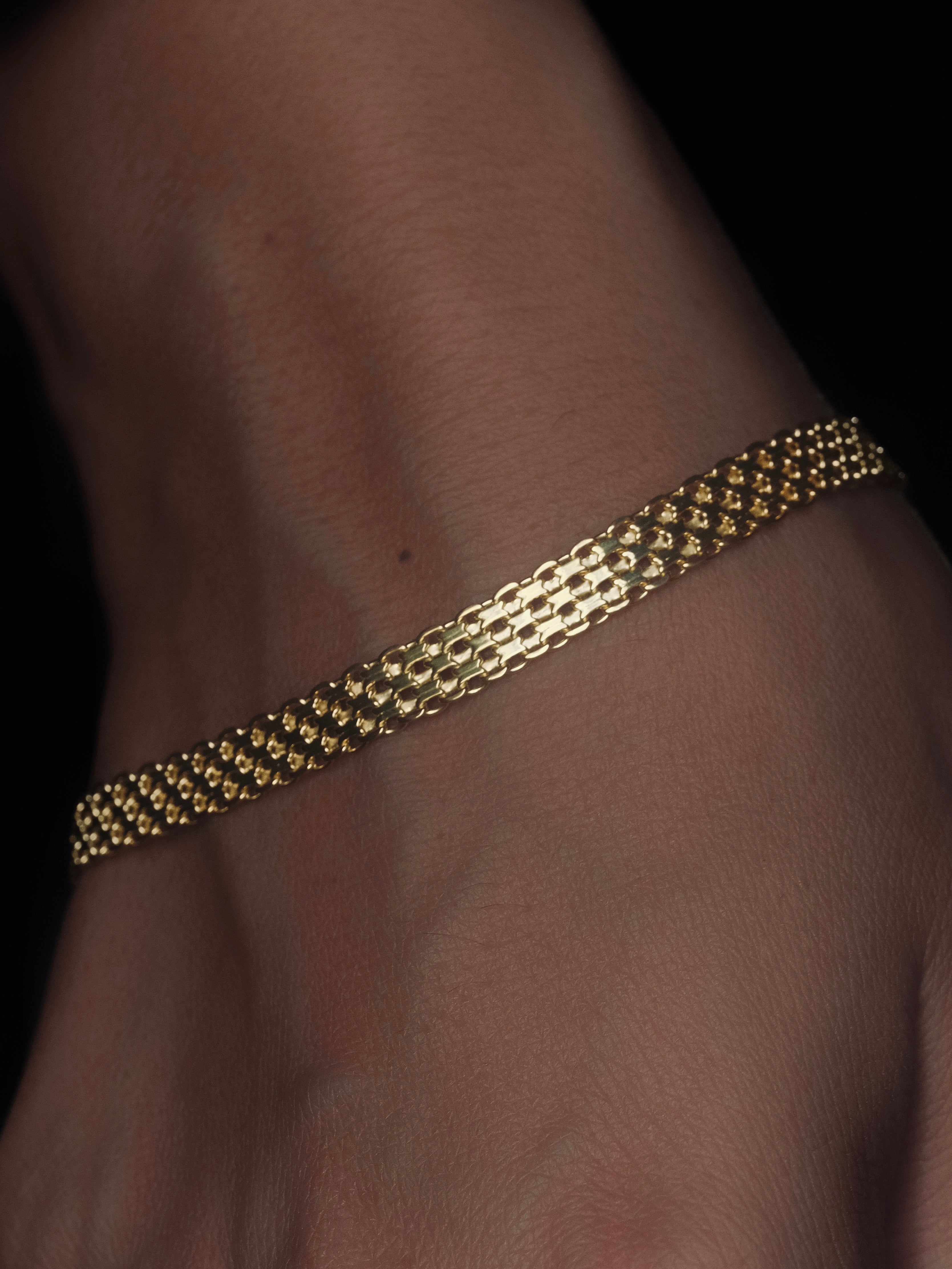 JESSIKA Gold Bracelet
