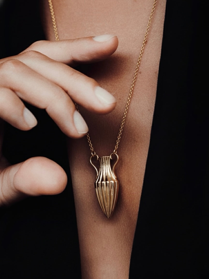 AUGUSTA Gold Necklace