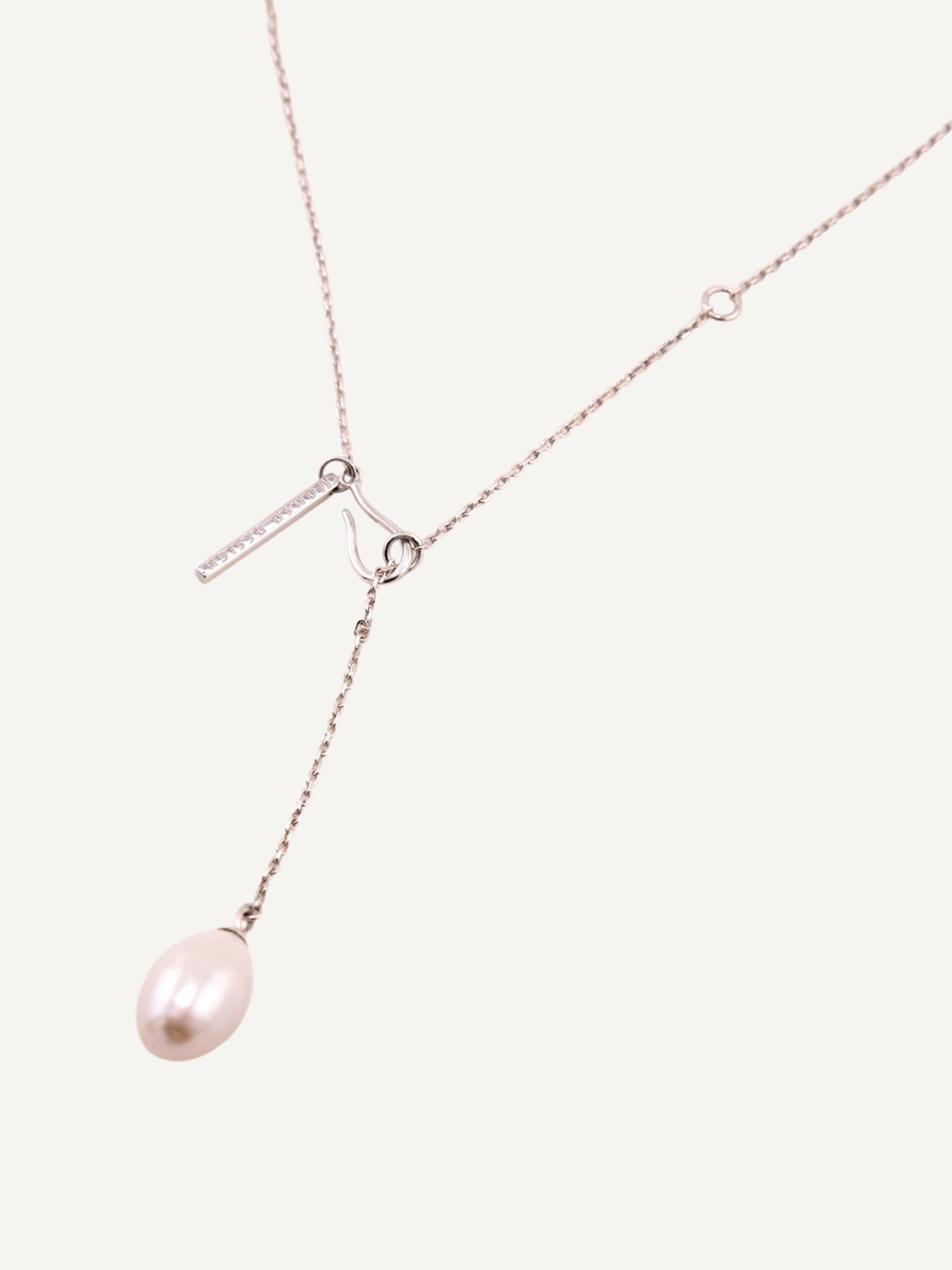 LIVIA Silver Necklace