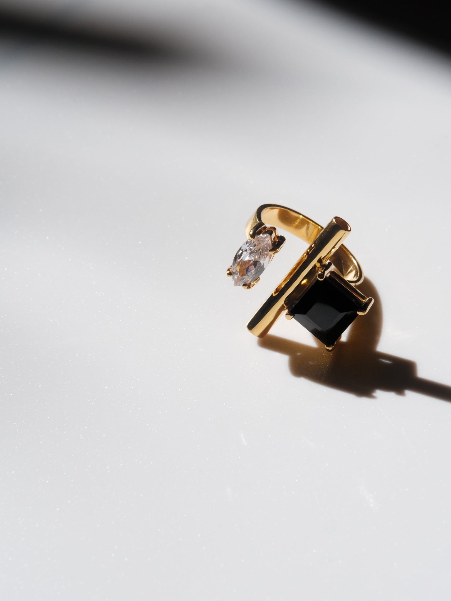 EMMA Black Spinel Gold Ring
