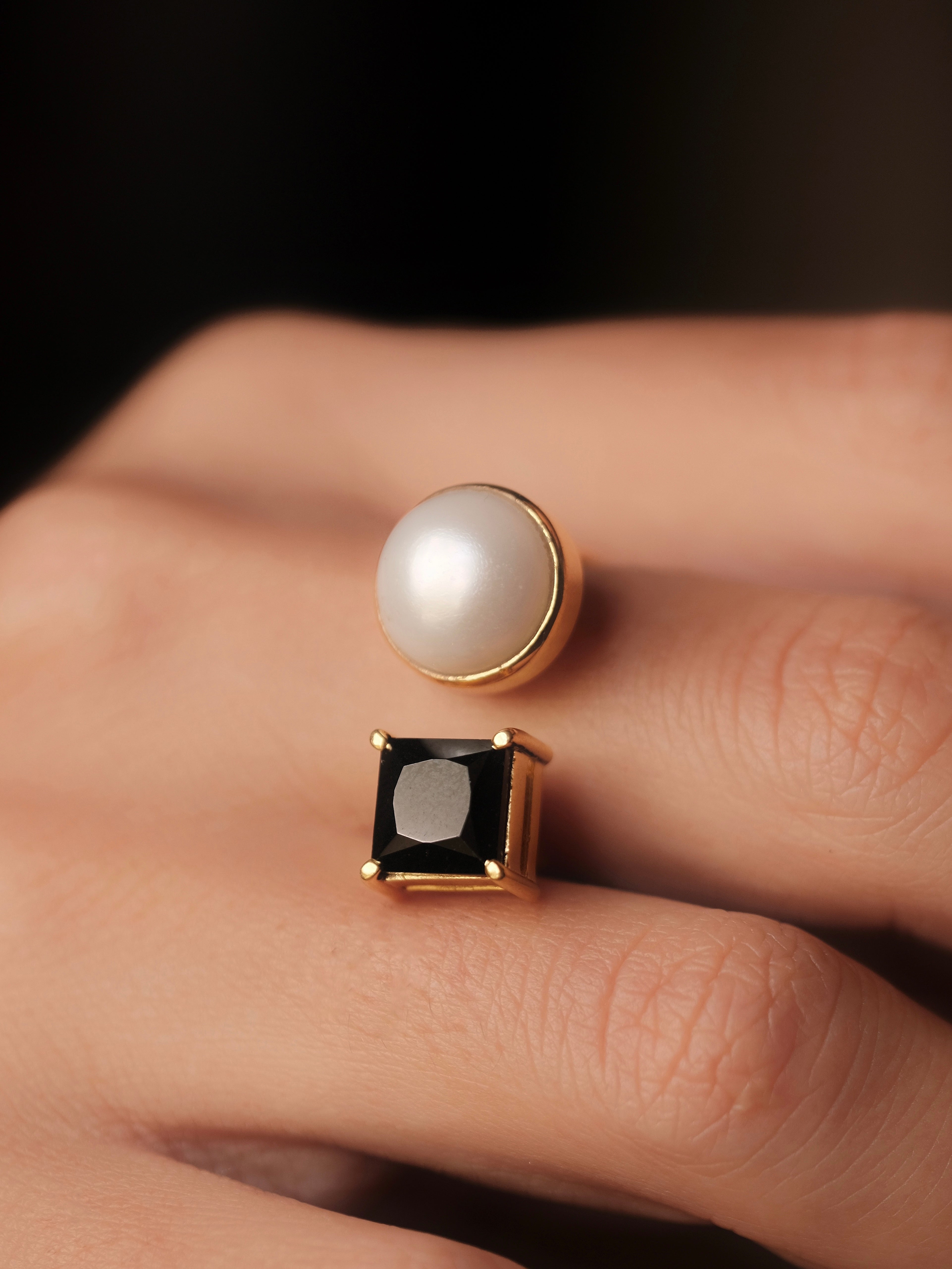 ELLA  Black Spinel with Pearl Silver Gold Ring