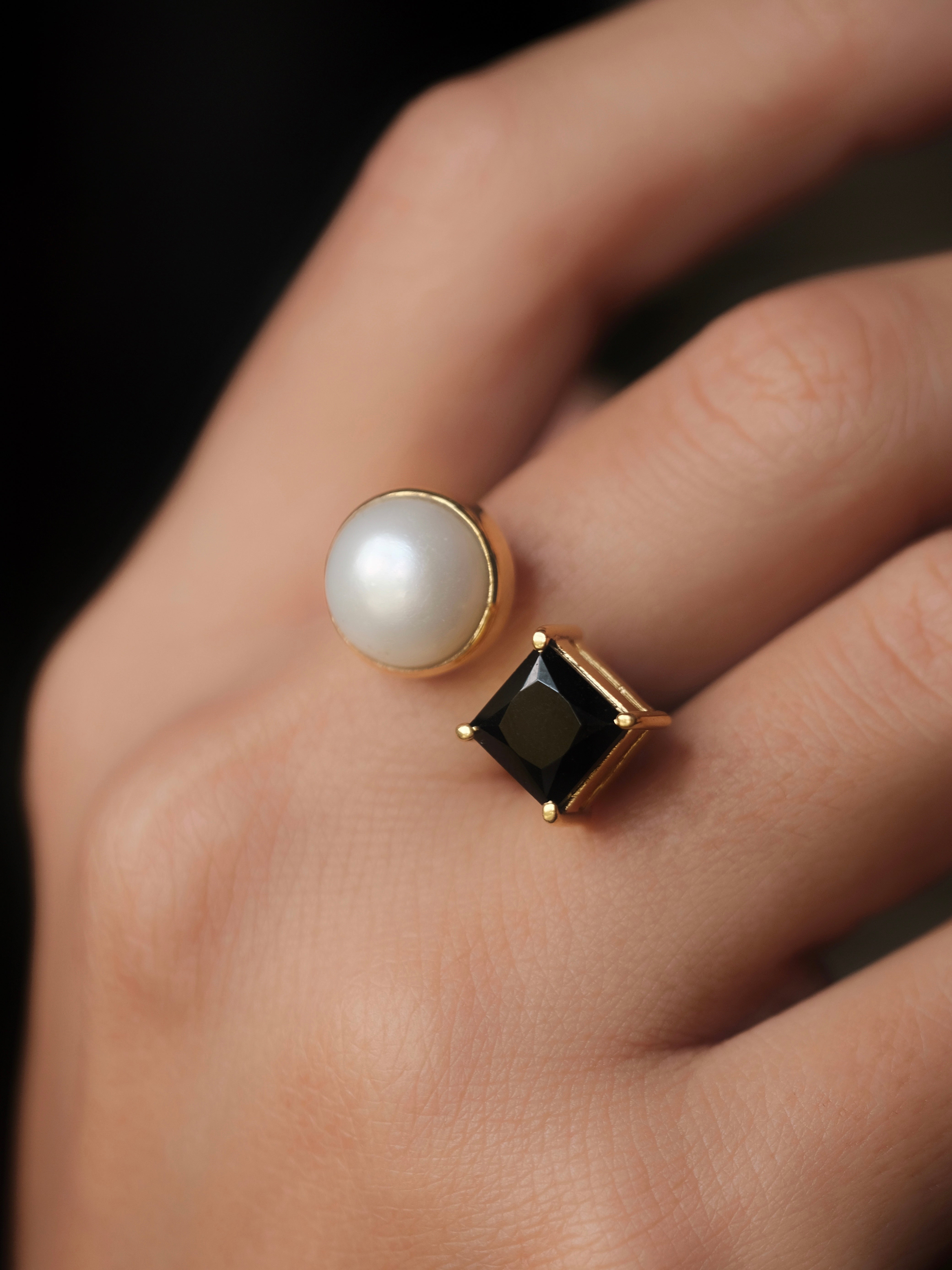 ELLA  Black Spinel with Pearl Silver Gold Ring