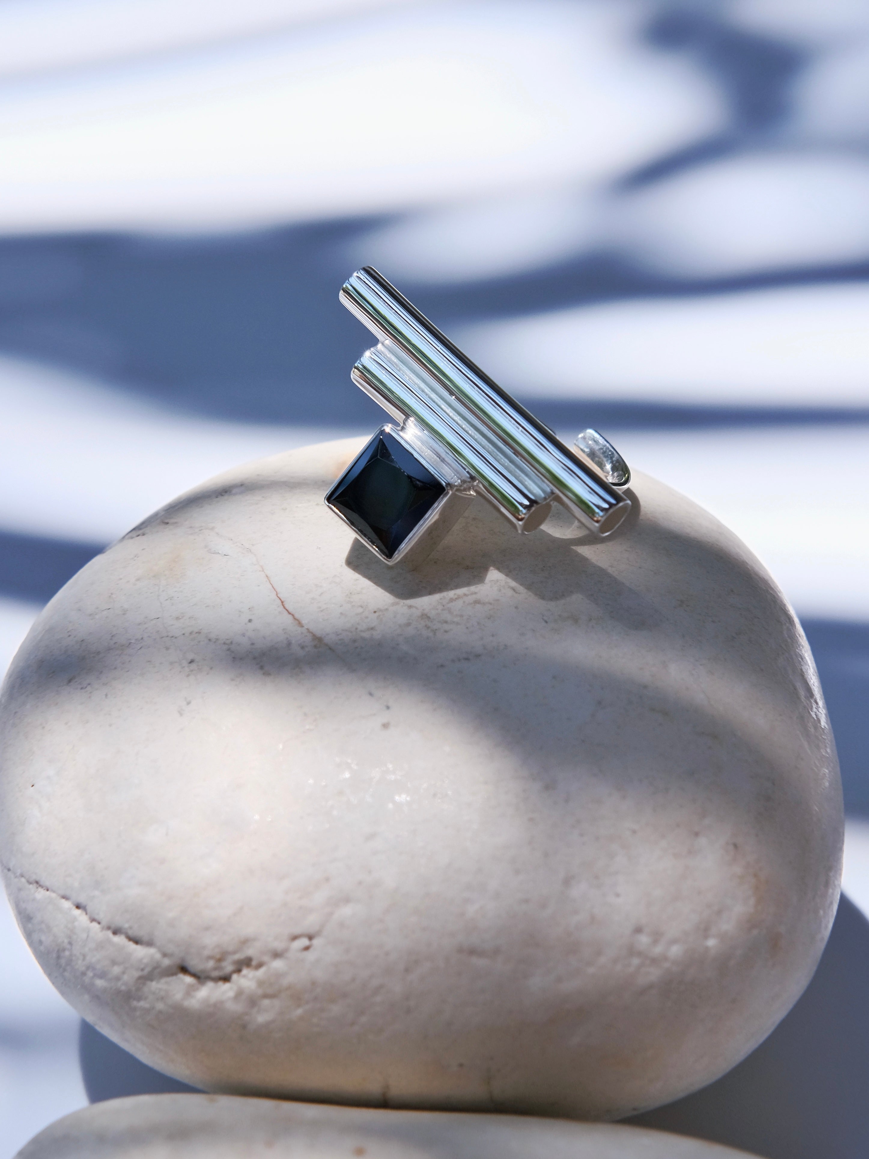 MARU Black Spinel Silver Ring
