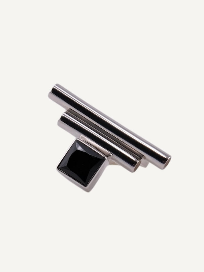 MARU Black Spinel Silver Ring