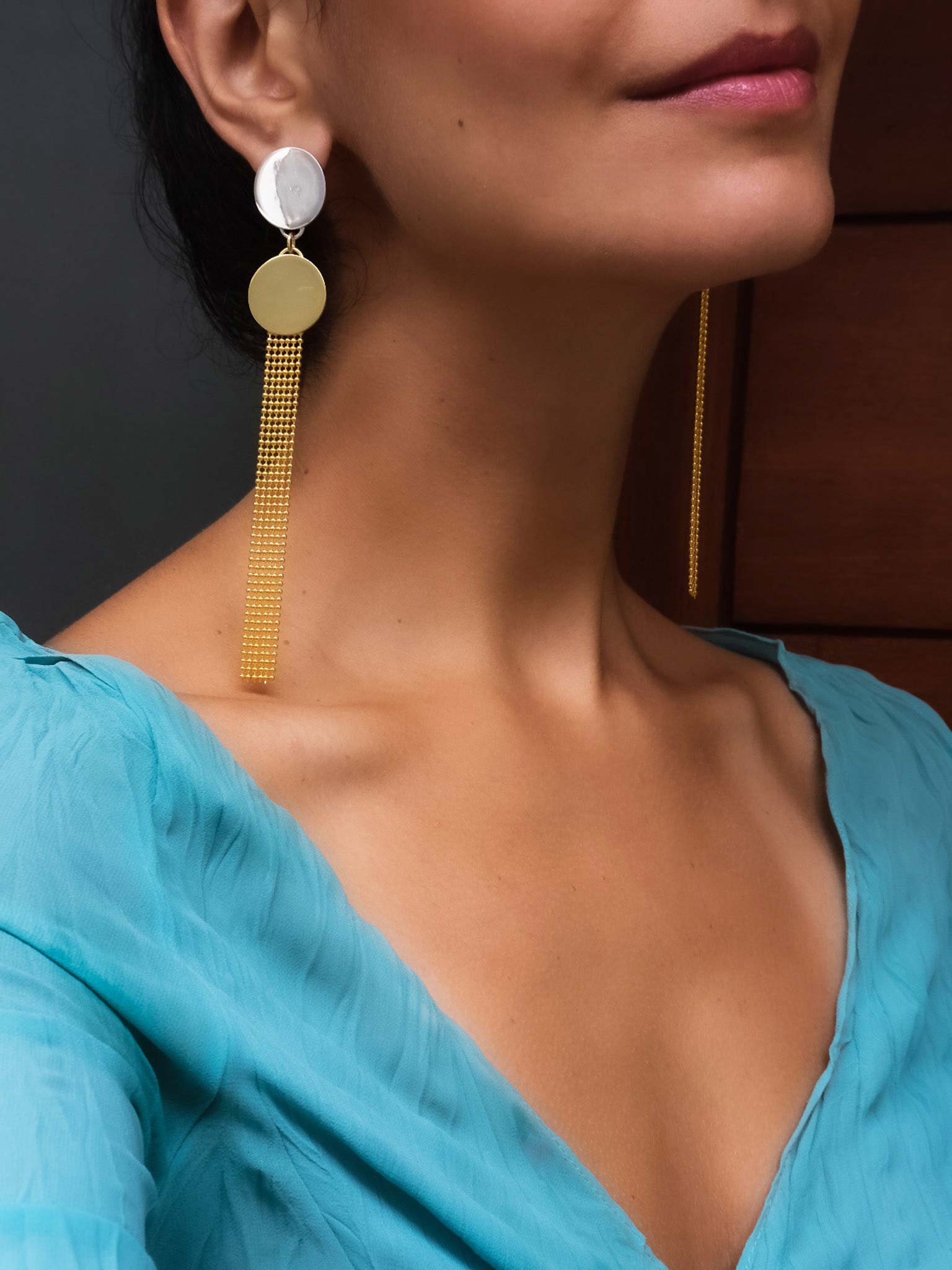 Earrings Agneta on model