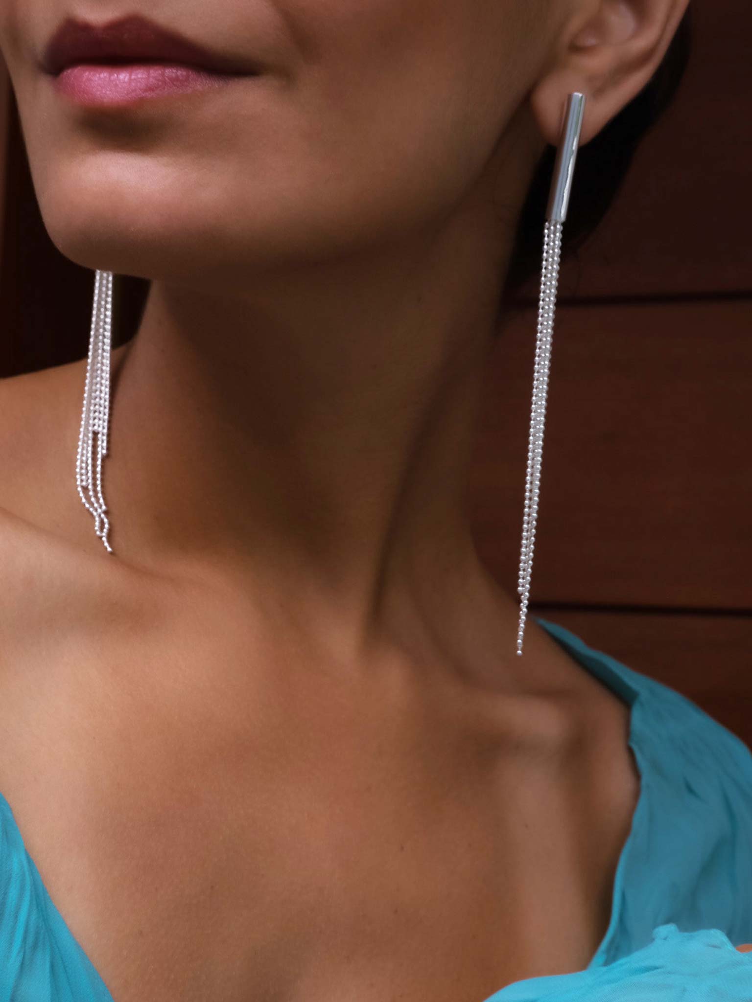 Earrings Samantha Silver on model