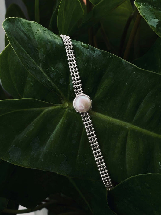 Necklace Polin Silver on leaf