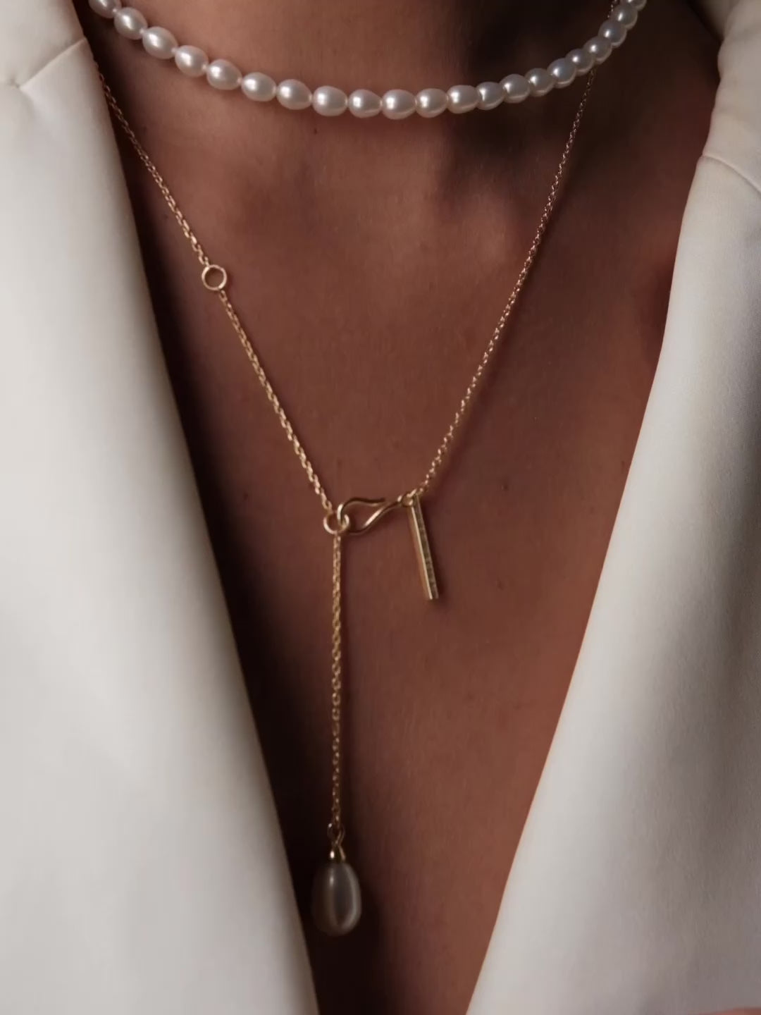LIVIA Gold Necklace